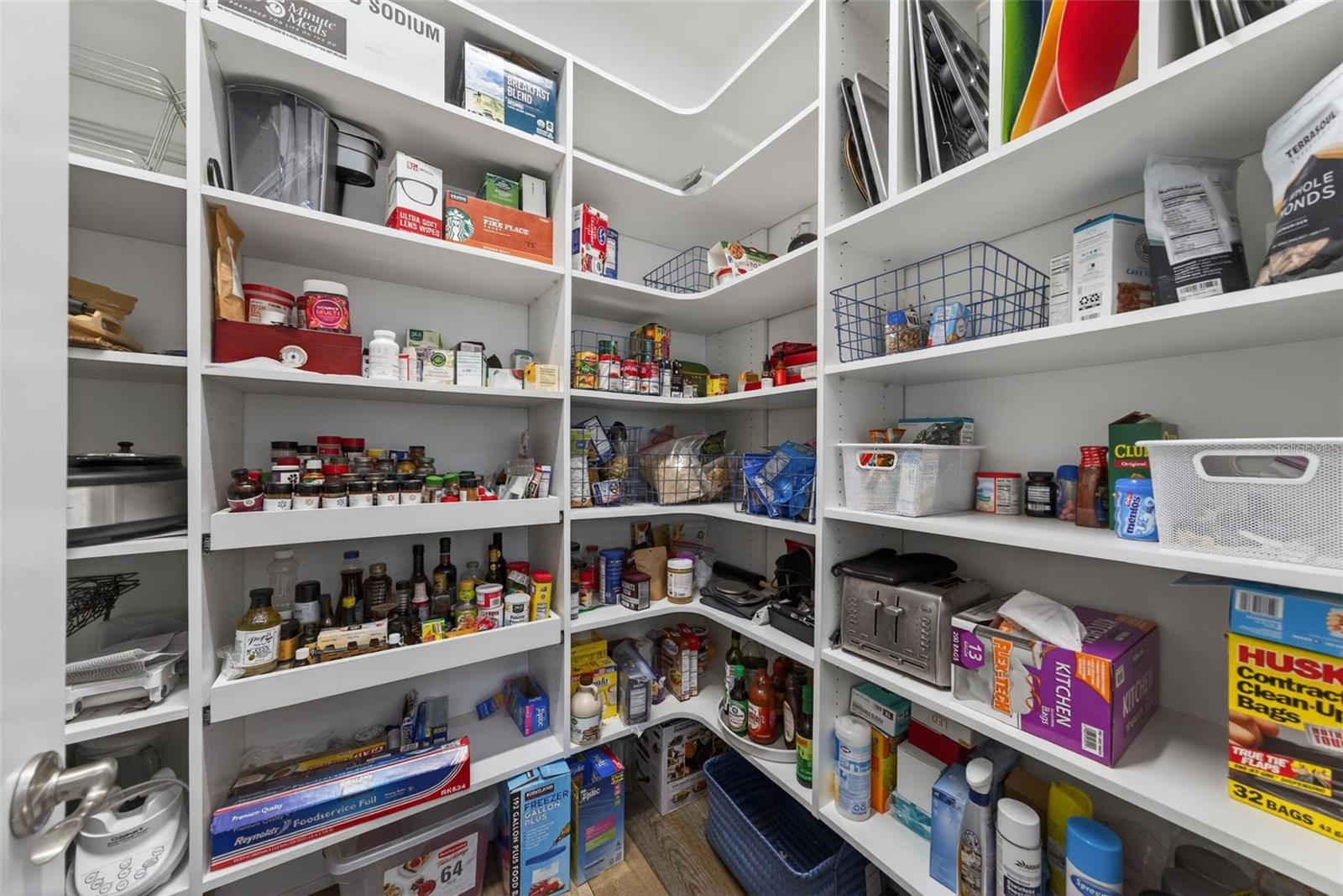 Image 23 of 90 For 8276 Redonda Loop