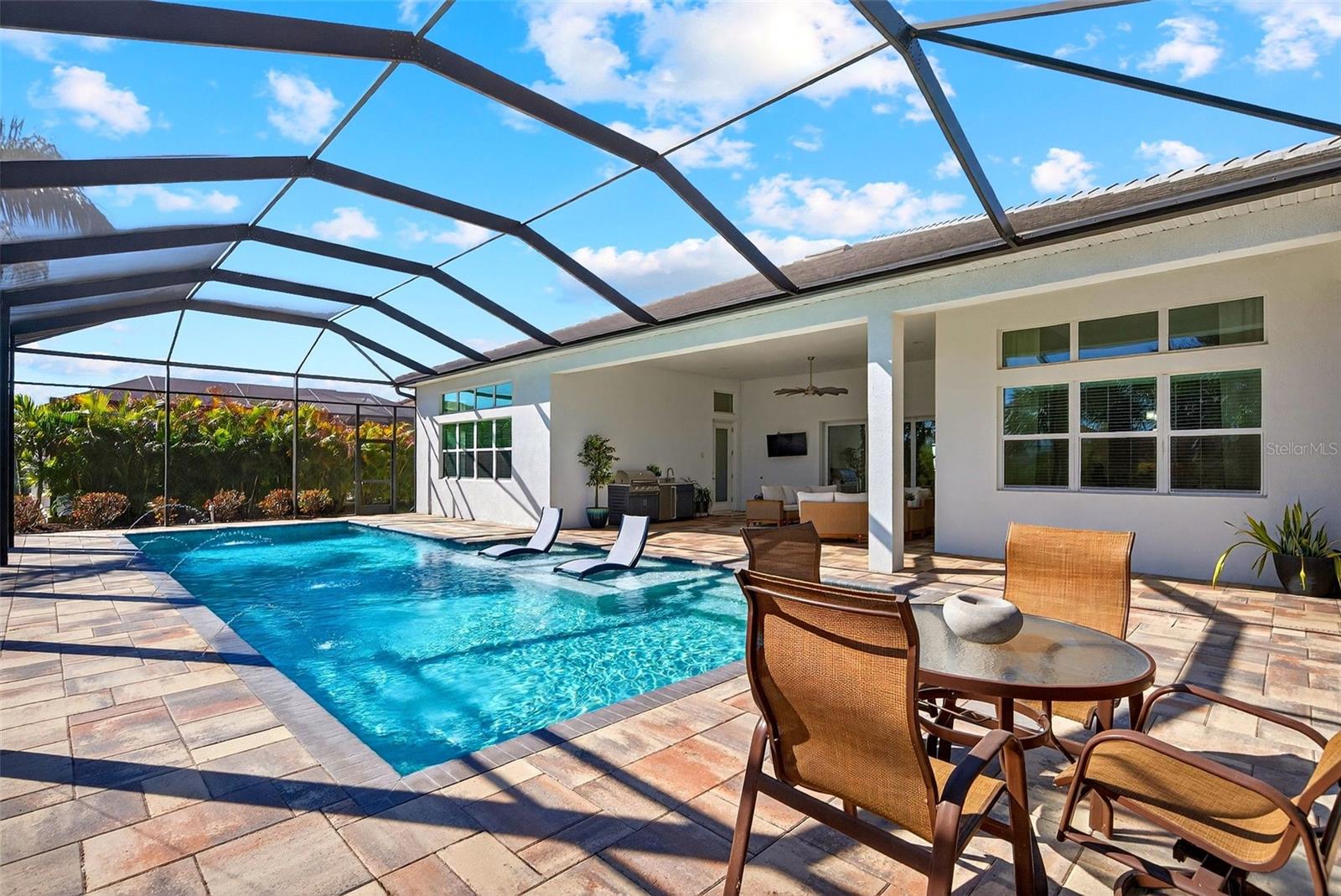 Image 43 of 90 For 8276 Redonda Loop