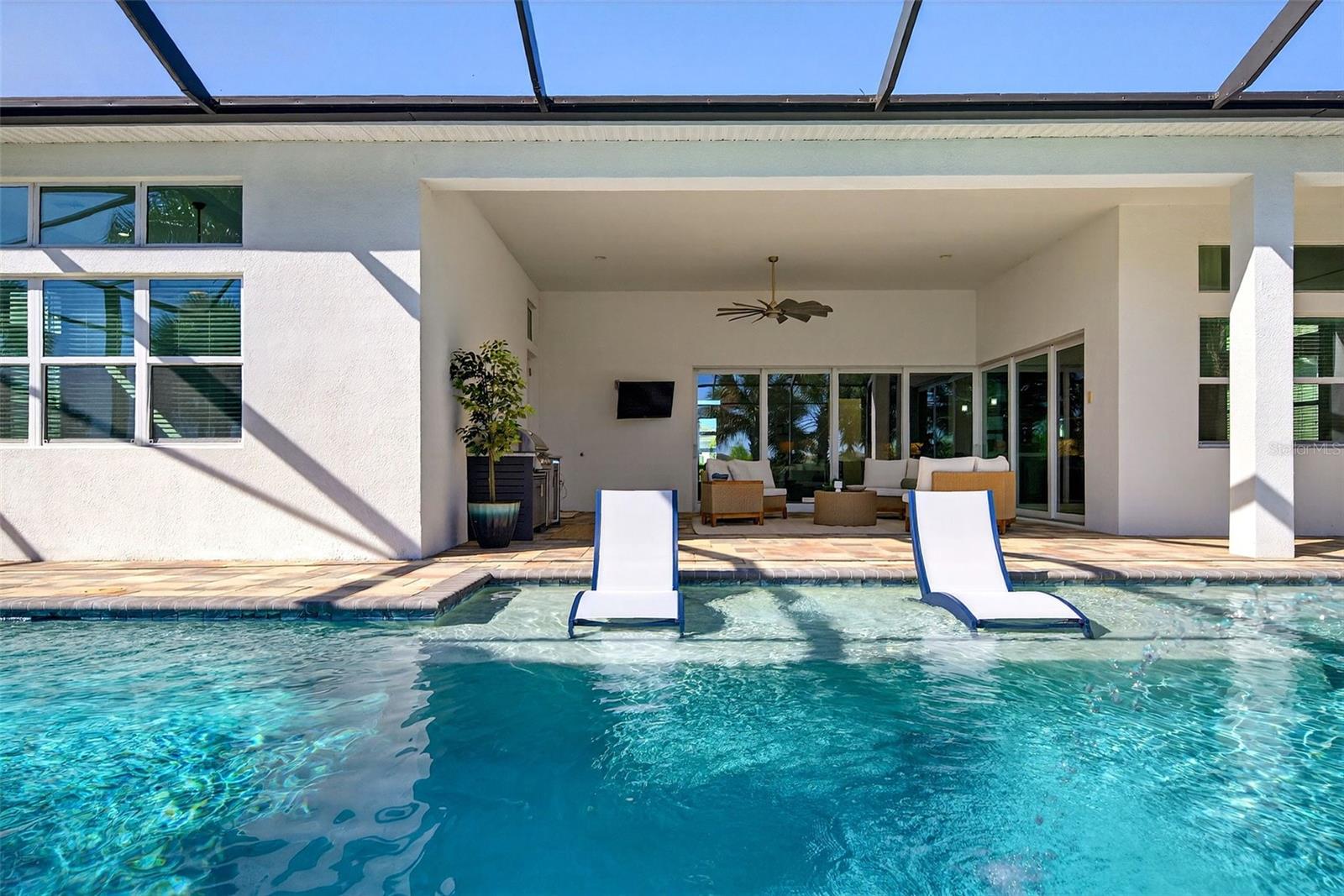 Image 45 of 90 For 8276 Redonda Loop