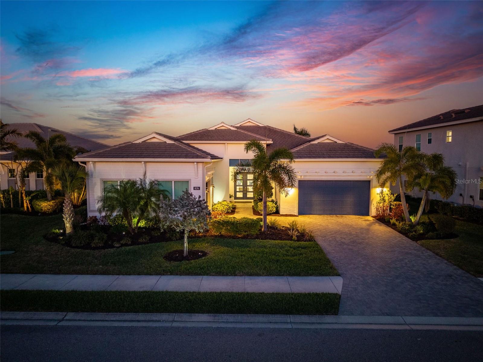 Image 6 of 90 For 8276 Redonda Loop