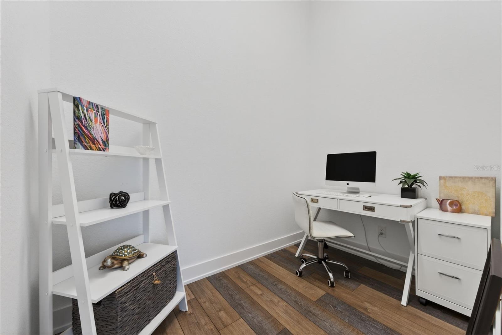 Image 61 of 90 For 8276 Redonda Loop