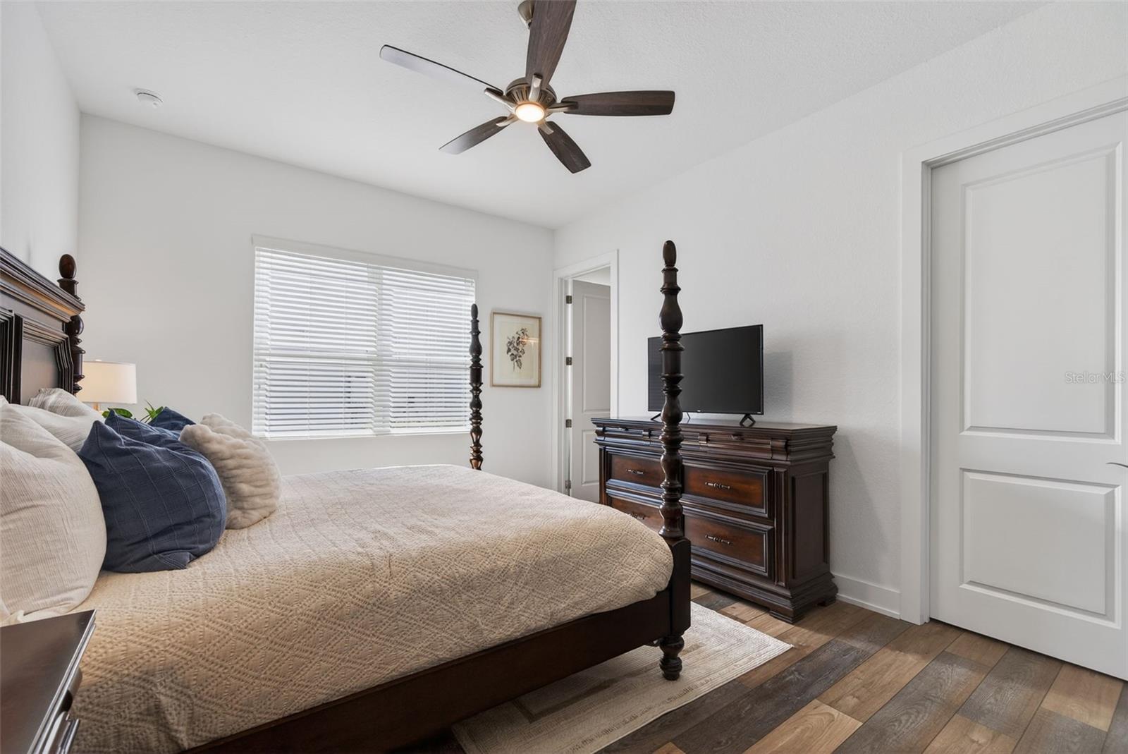 Image 64 of 90 For 8276 Redonda Loop