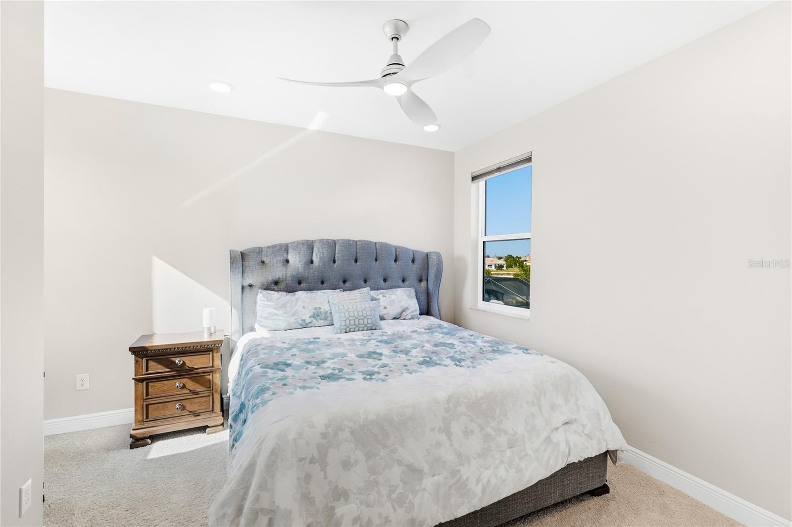 Image 27 of 45 For 4745 Antrim Drive