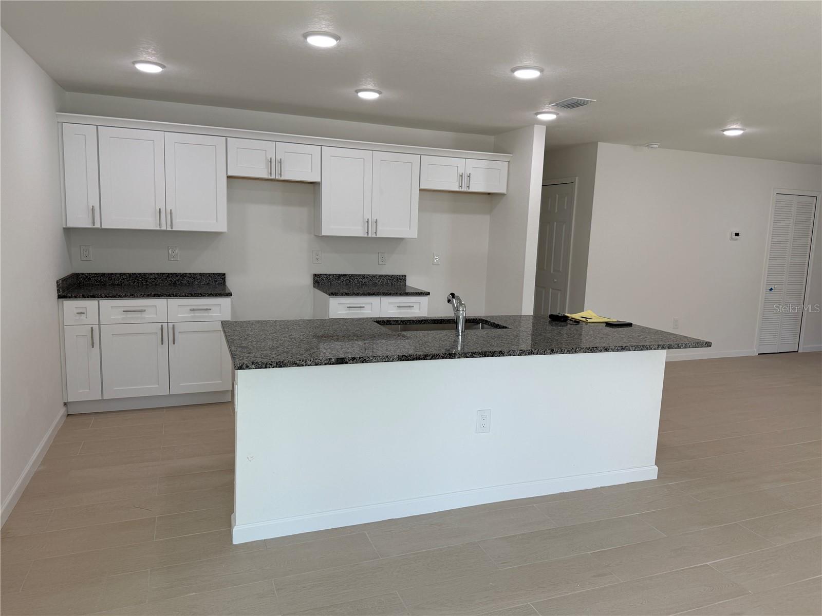 Image 7 of 28 For 4467 Eldron Avenue