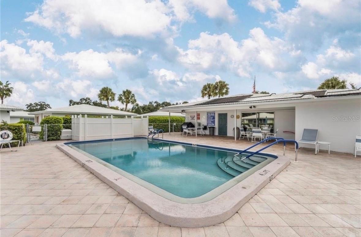 Image 20 of 26 For 3950 Roxane Boulevard 2b