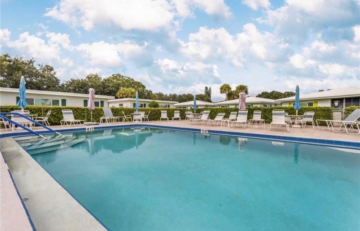 Image 21 of 26 For 3950 Roxane Boulevard 2b