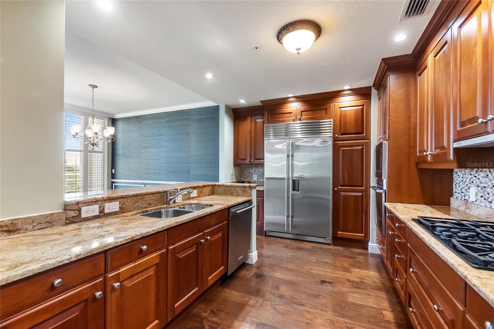 Image 8 of 34 For 1300 Benjamin Franklin Drive 305