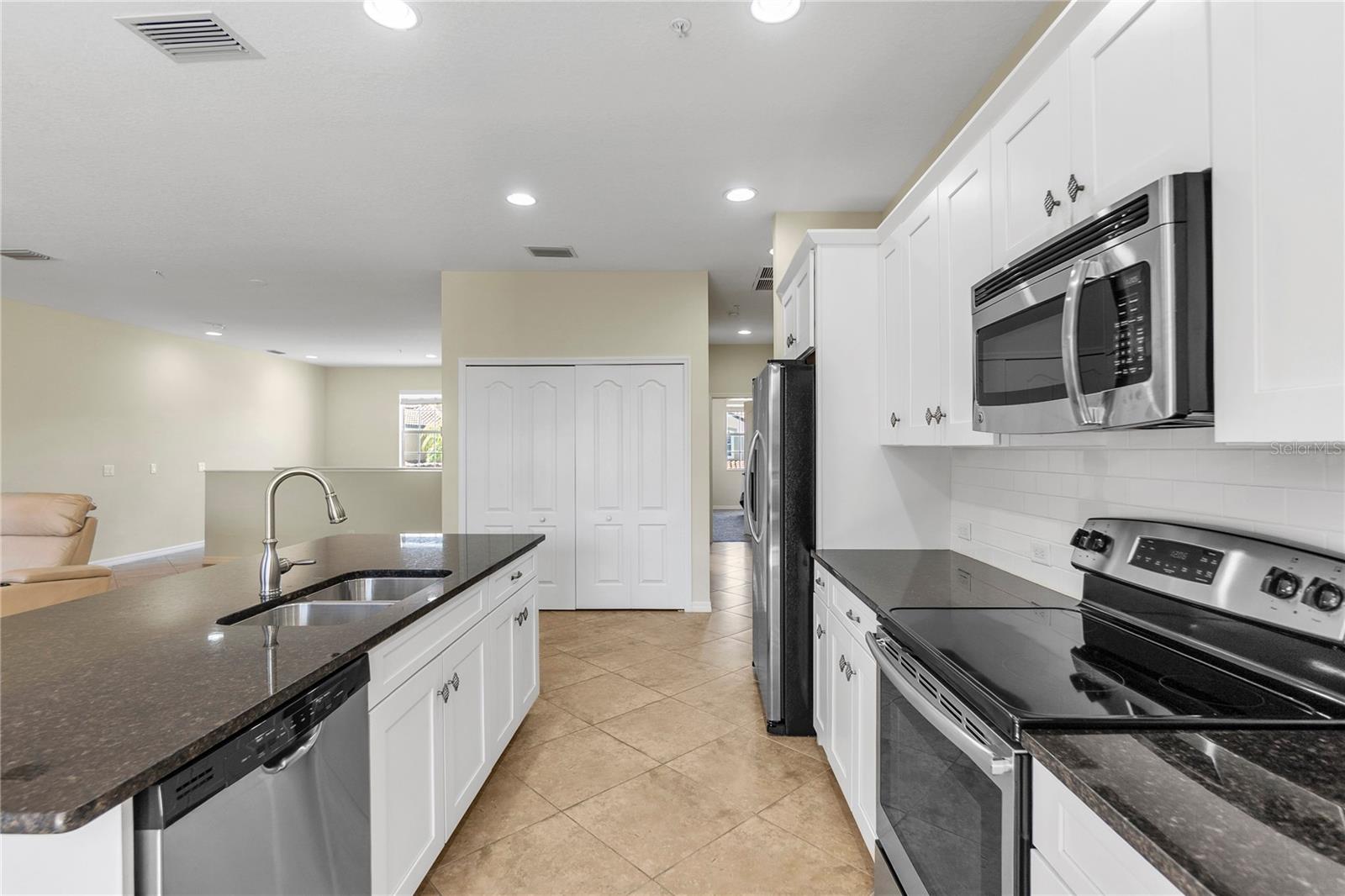 Image 12 of 26 For 8141 Miramar Way 8141