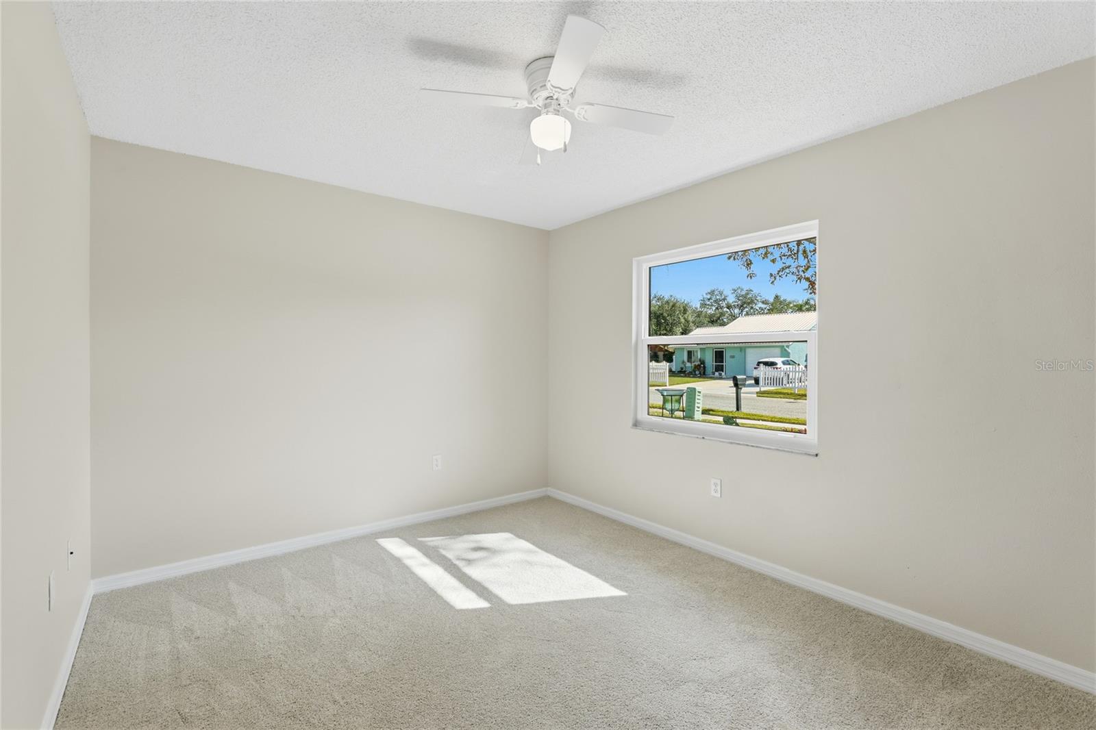 Image 18 of 28 For 2365 Spring Oaks Circle