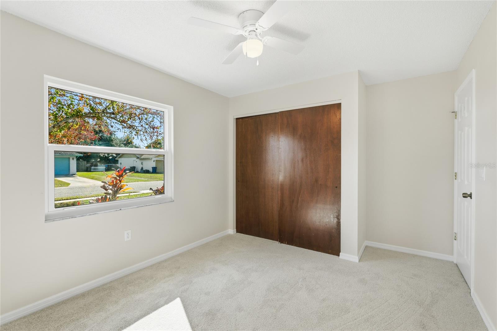 Image 19 of 28 For 2365 Spring Oaks Circle