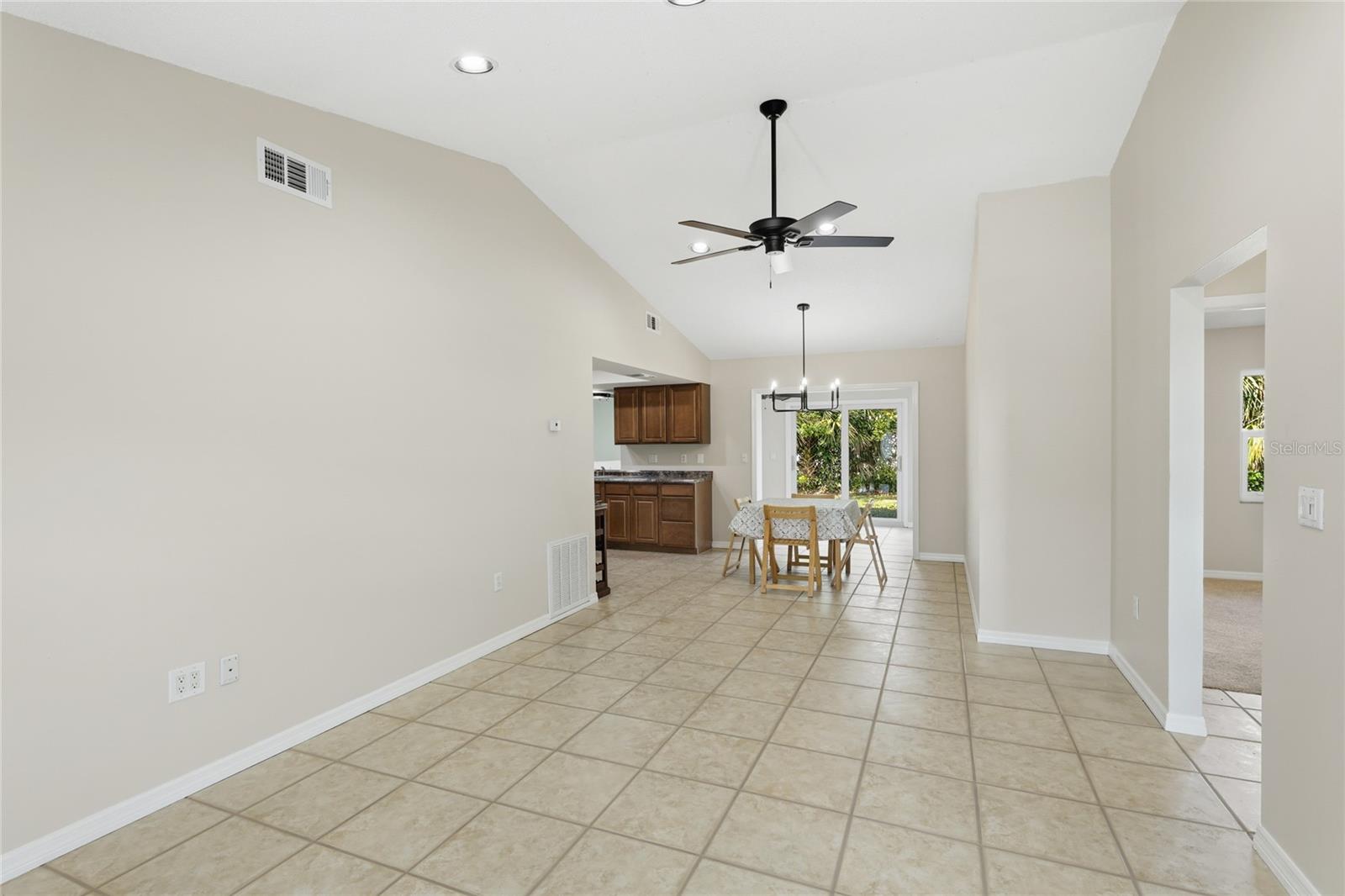 Image 7 of 28 For 2365 Spring Oaks Circle