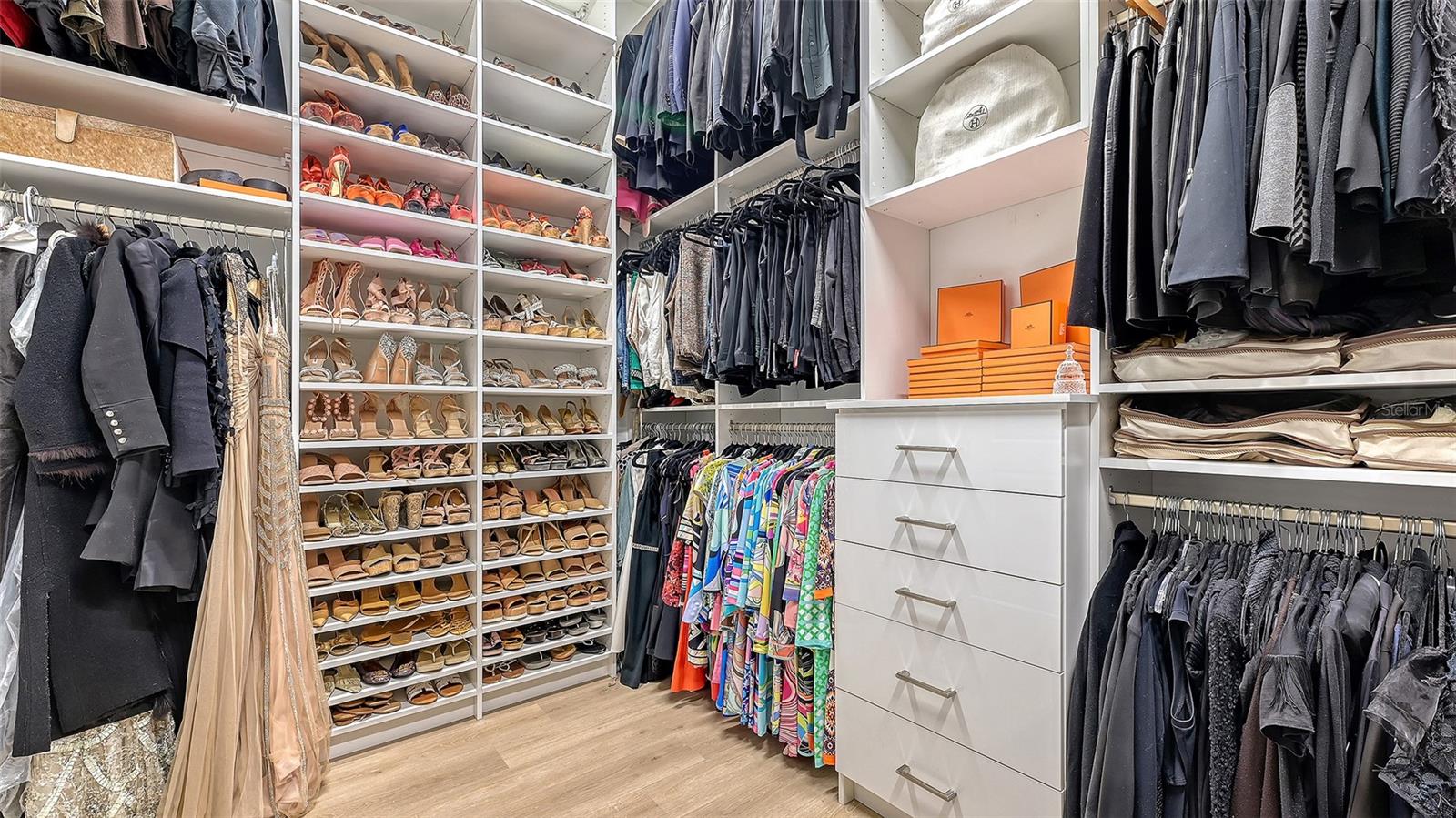 Listing photo id 49 for 4521 Mondrian Court