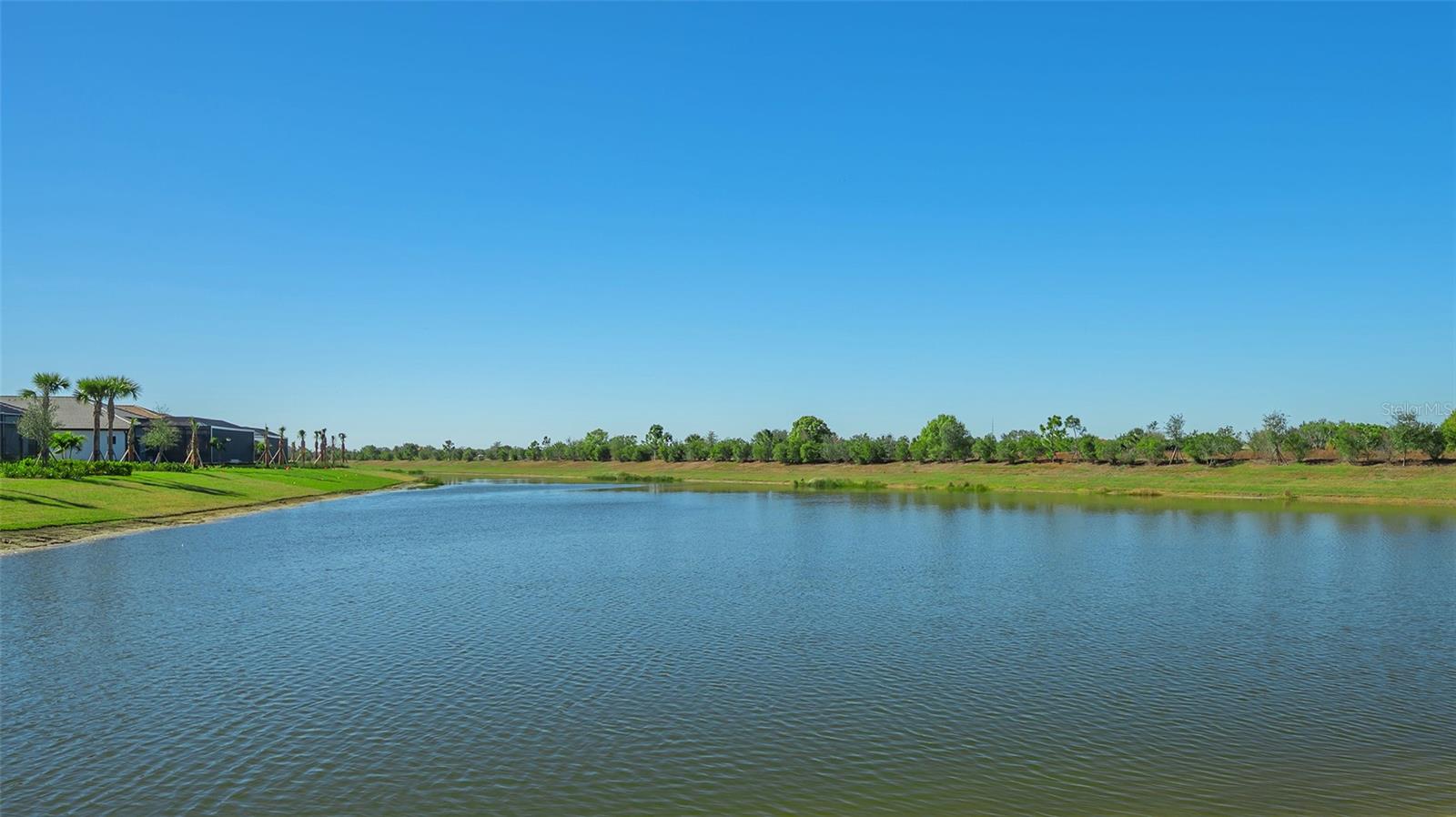 Listing photo id 62 for 4521 Mondrian Court