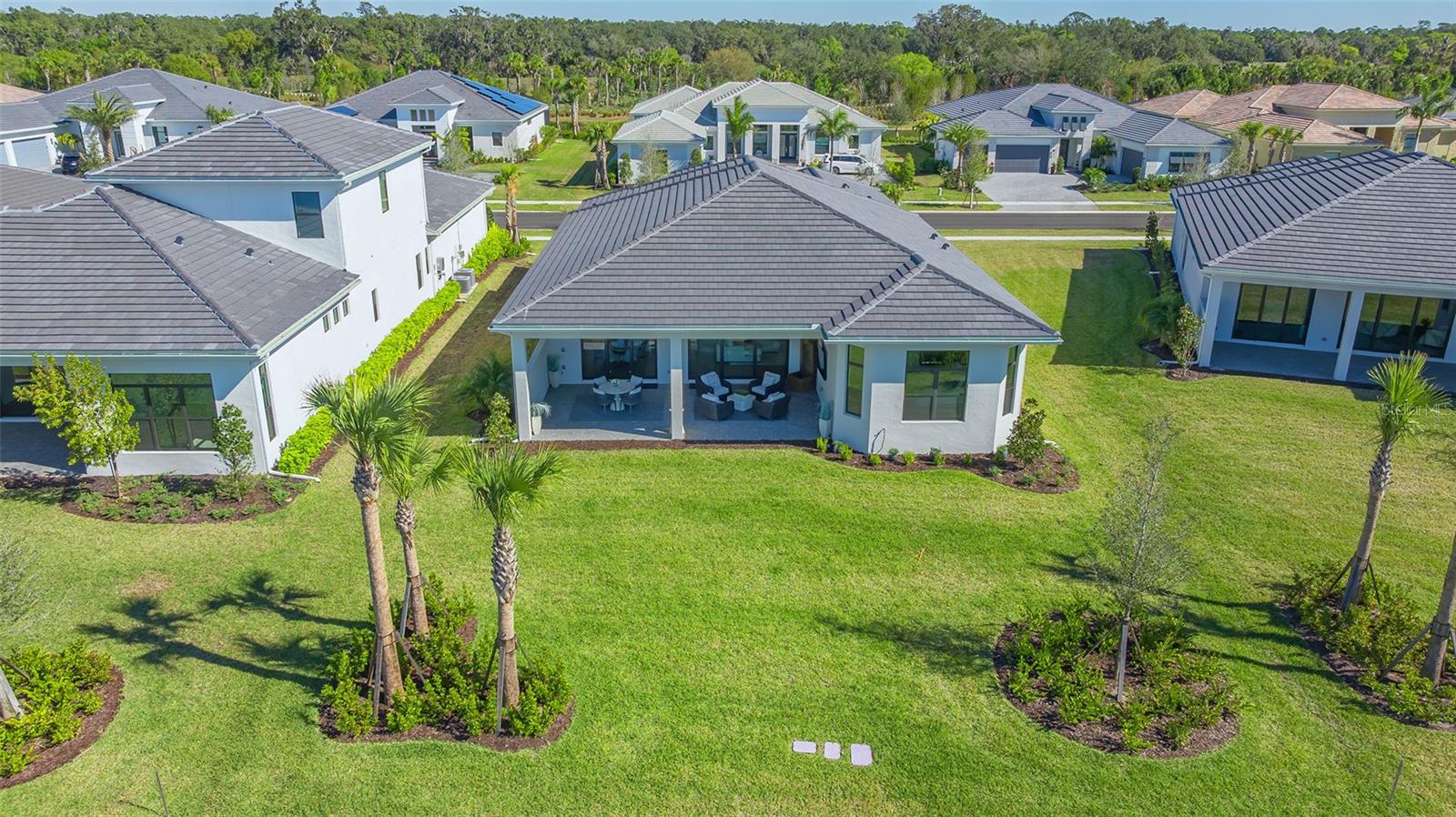 Listing photo id 63 for 4521 Mondrian Court