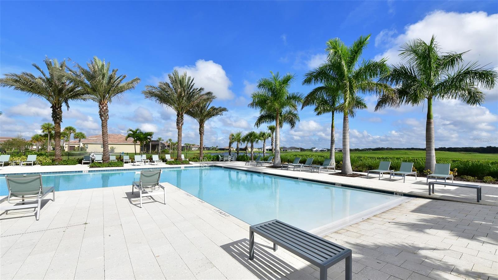 Listing photo id 92 for 4521 Mondrian Court