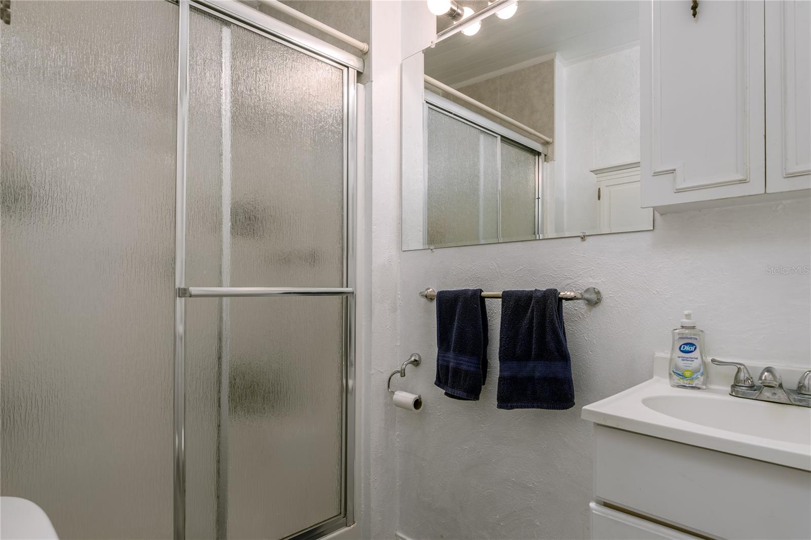 Image 13 of 30 For 205 52nd Avenue Terrace E