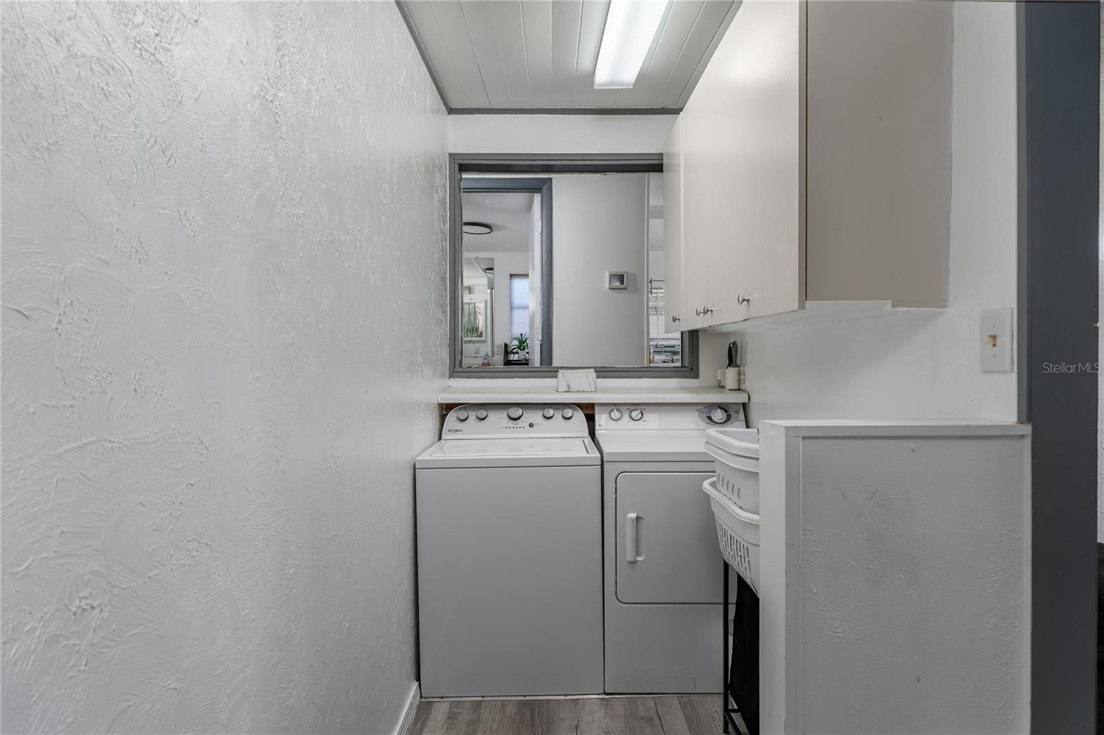 Image 8 of 30 For 205 52nd Avenue Terrace E