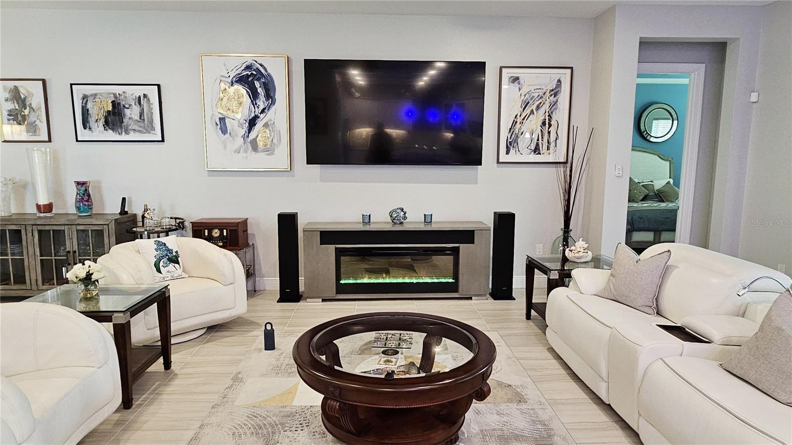 Image 11 of 86 For 4952 Surfside Circle