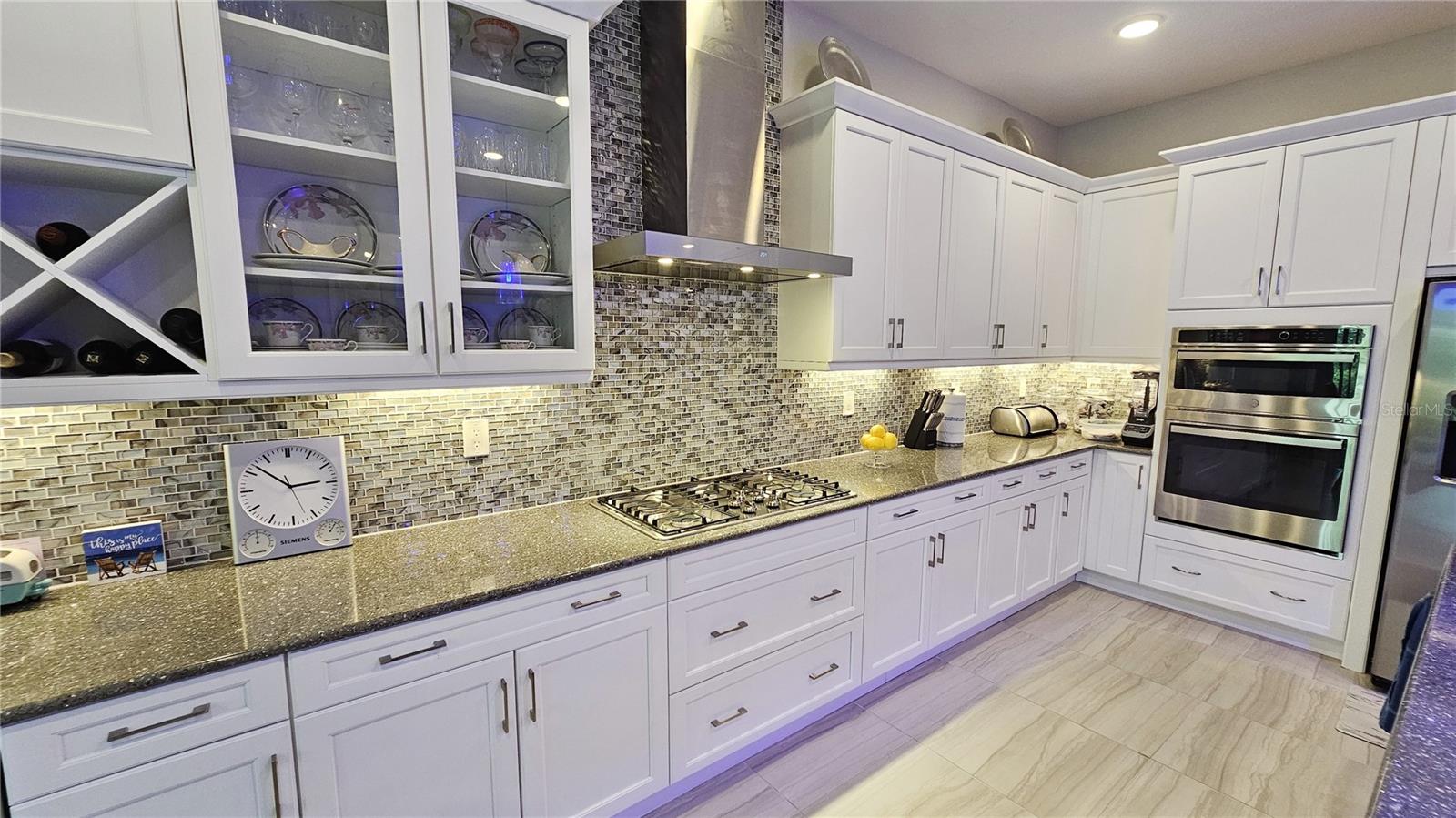 Image 24 of 86 For 4952 Surfside Circle