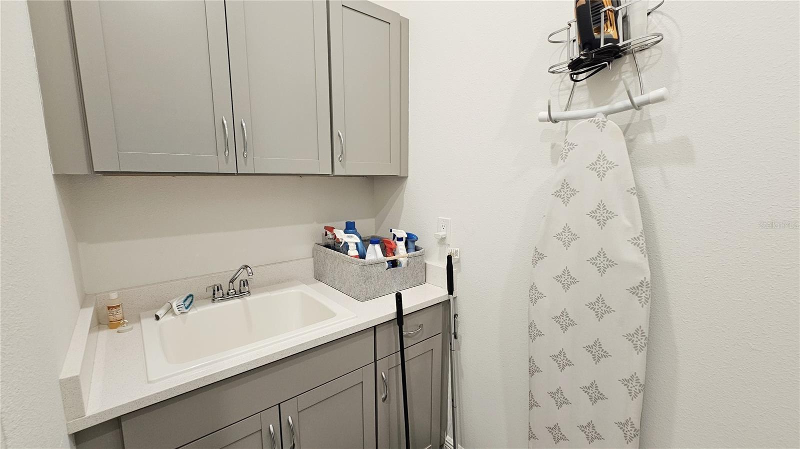 Image 43 of 86 For 4952 Surfside Circle