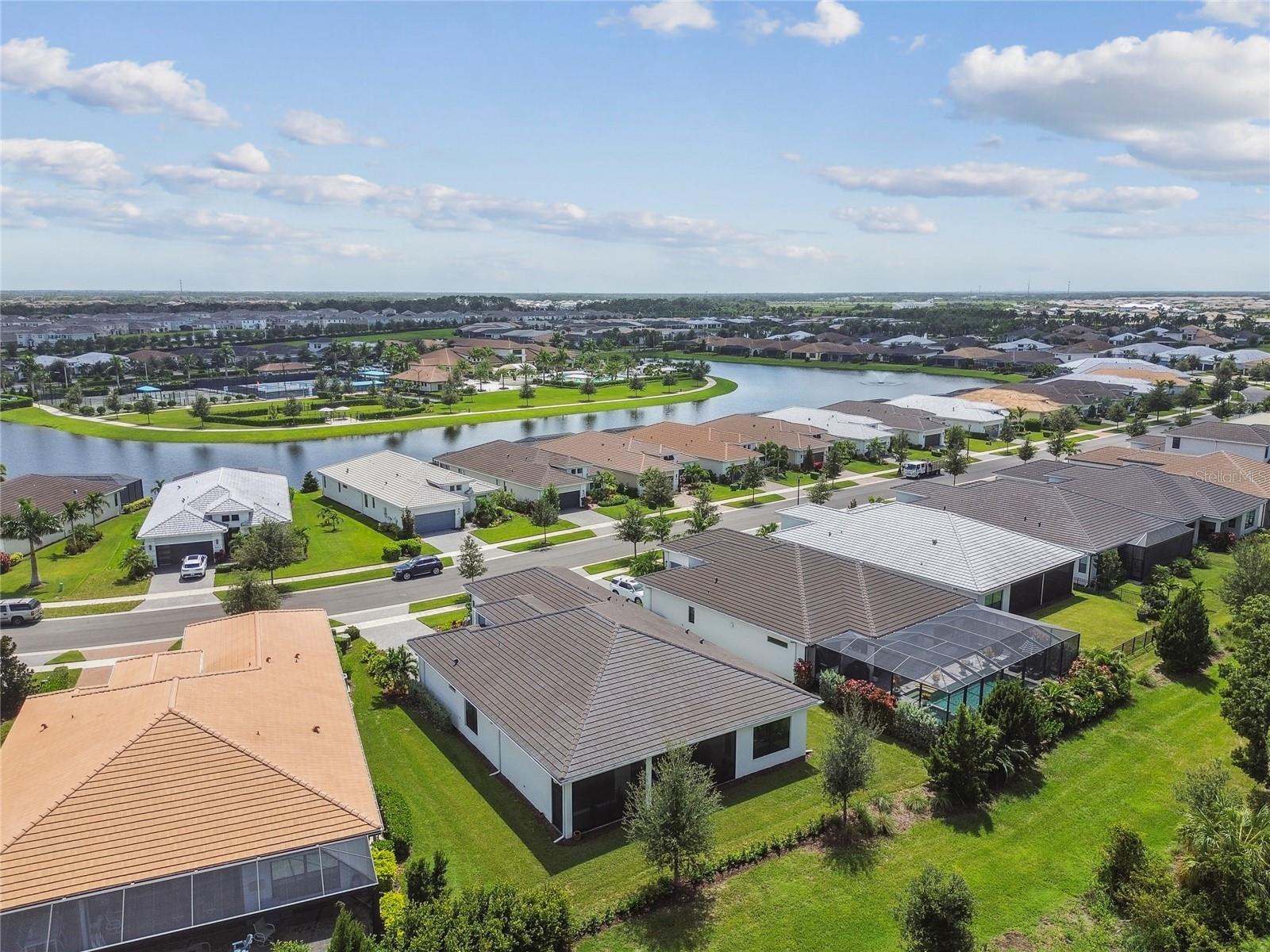 Image 54 of 86 For 4952 Surfside Circle