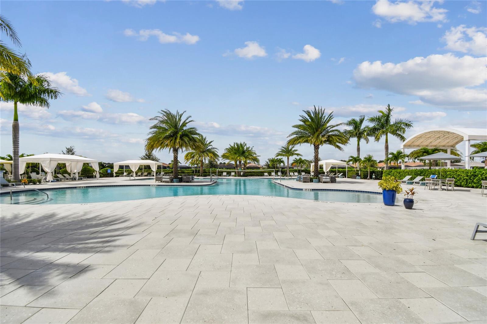 Image 71 of 86 For 4952 Surfside Circle