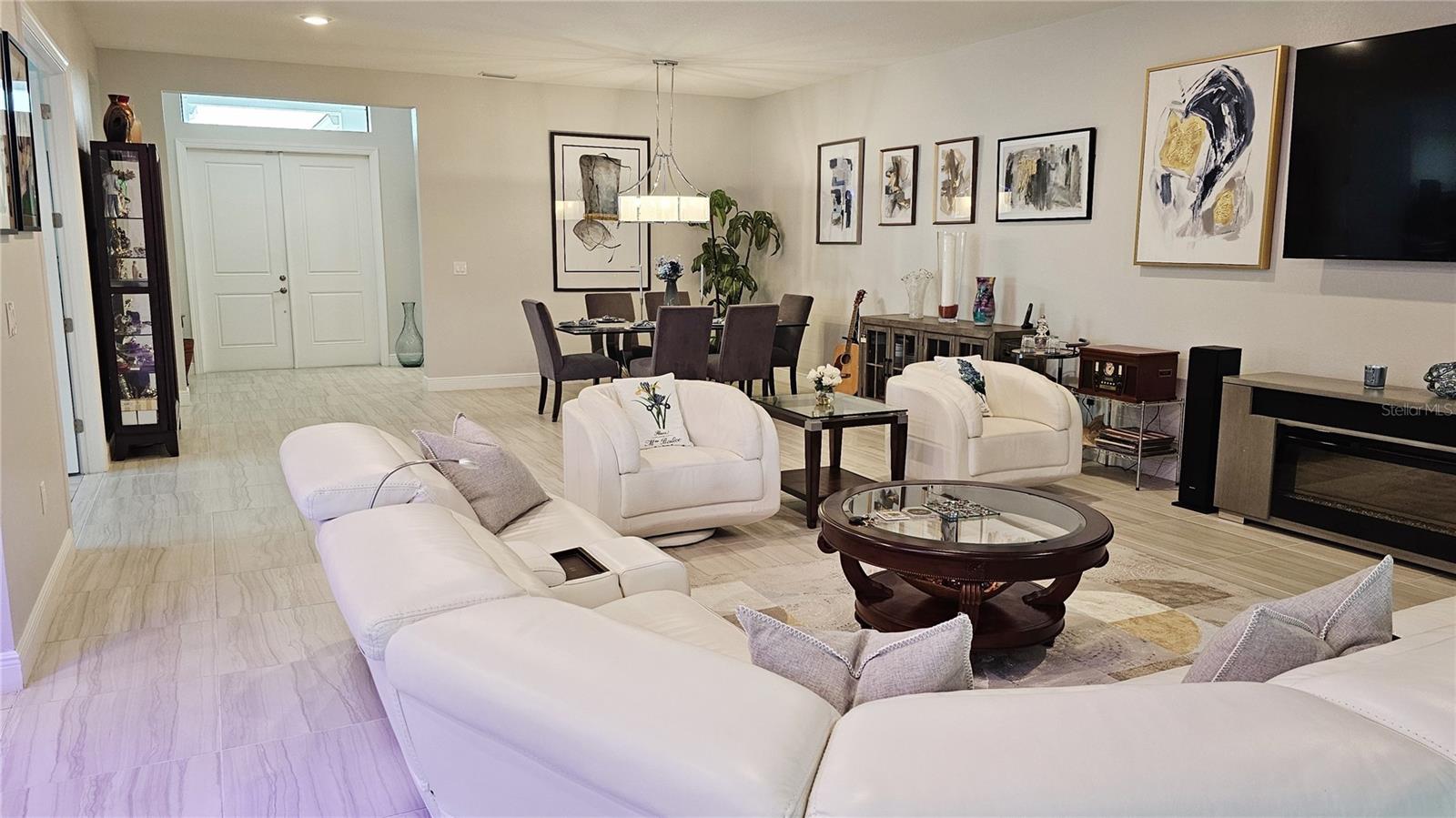 Image 8 of 86 For 4952 Surfside Circle