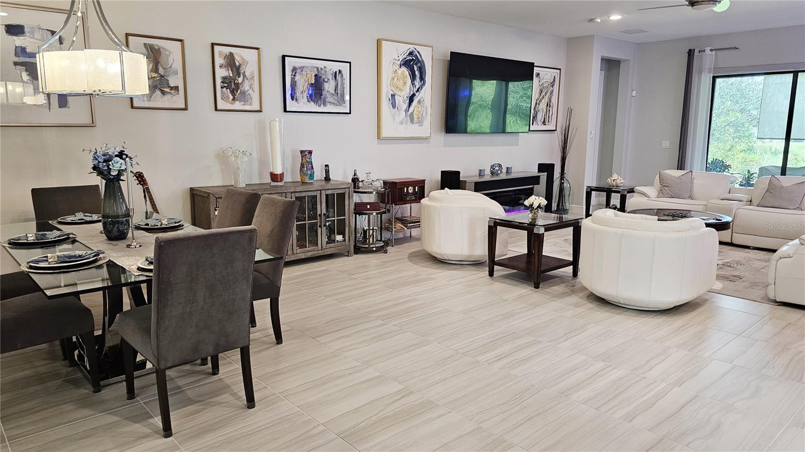 Image 9 of 86 For 4952 Surfside Circle