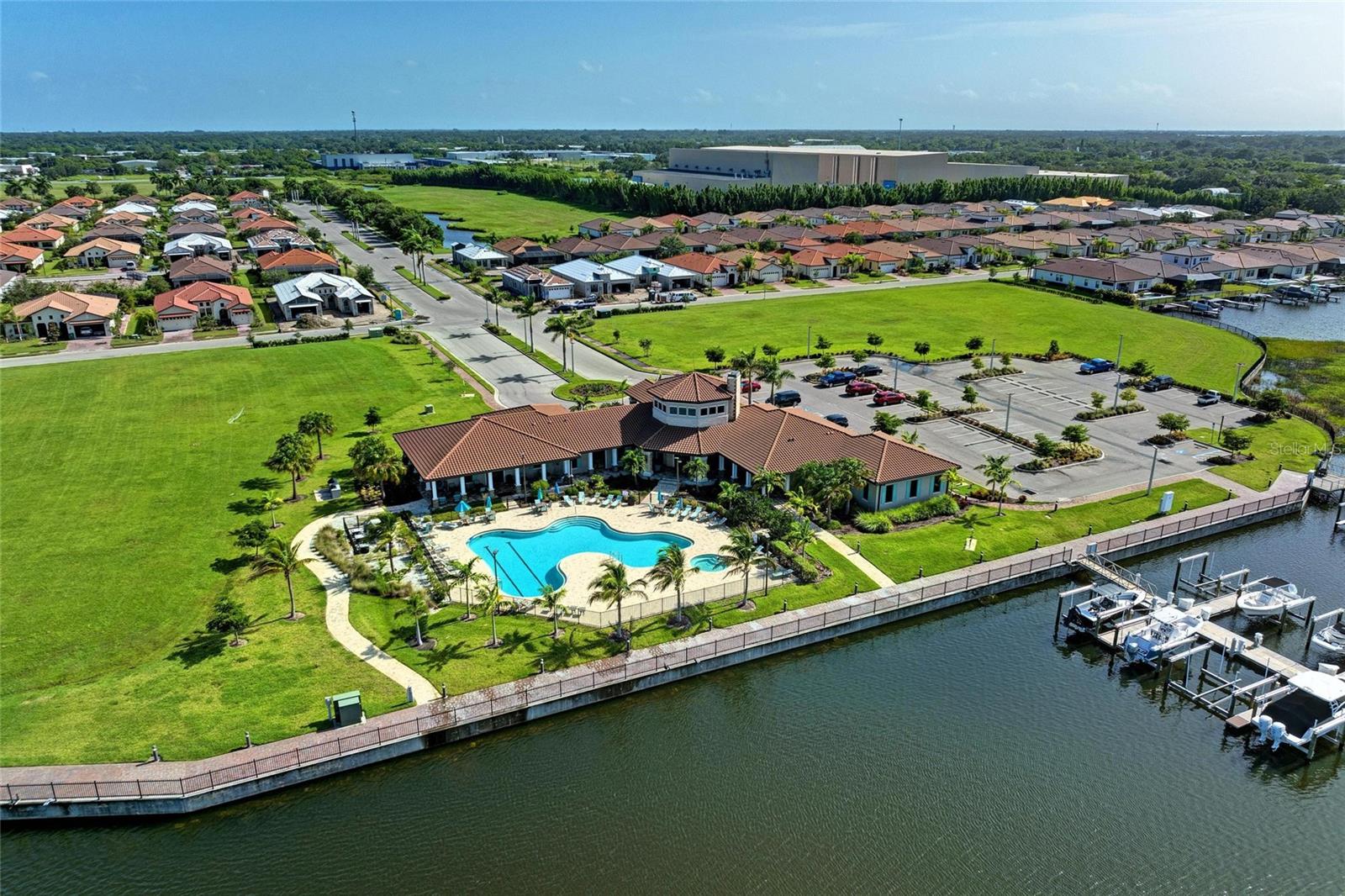 Image 91 of 95 For 2322 5th Street E