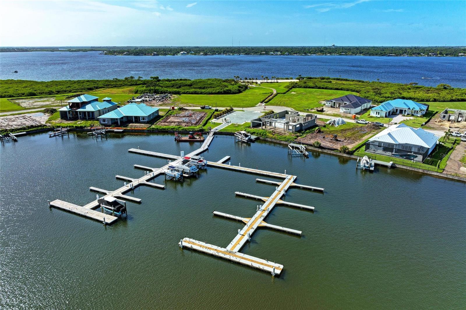 Image 92 of 95 For 2322 5th Street E