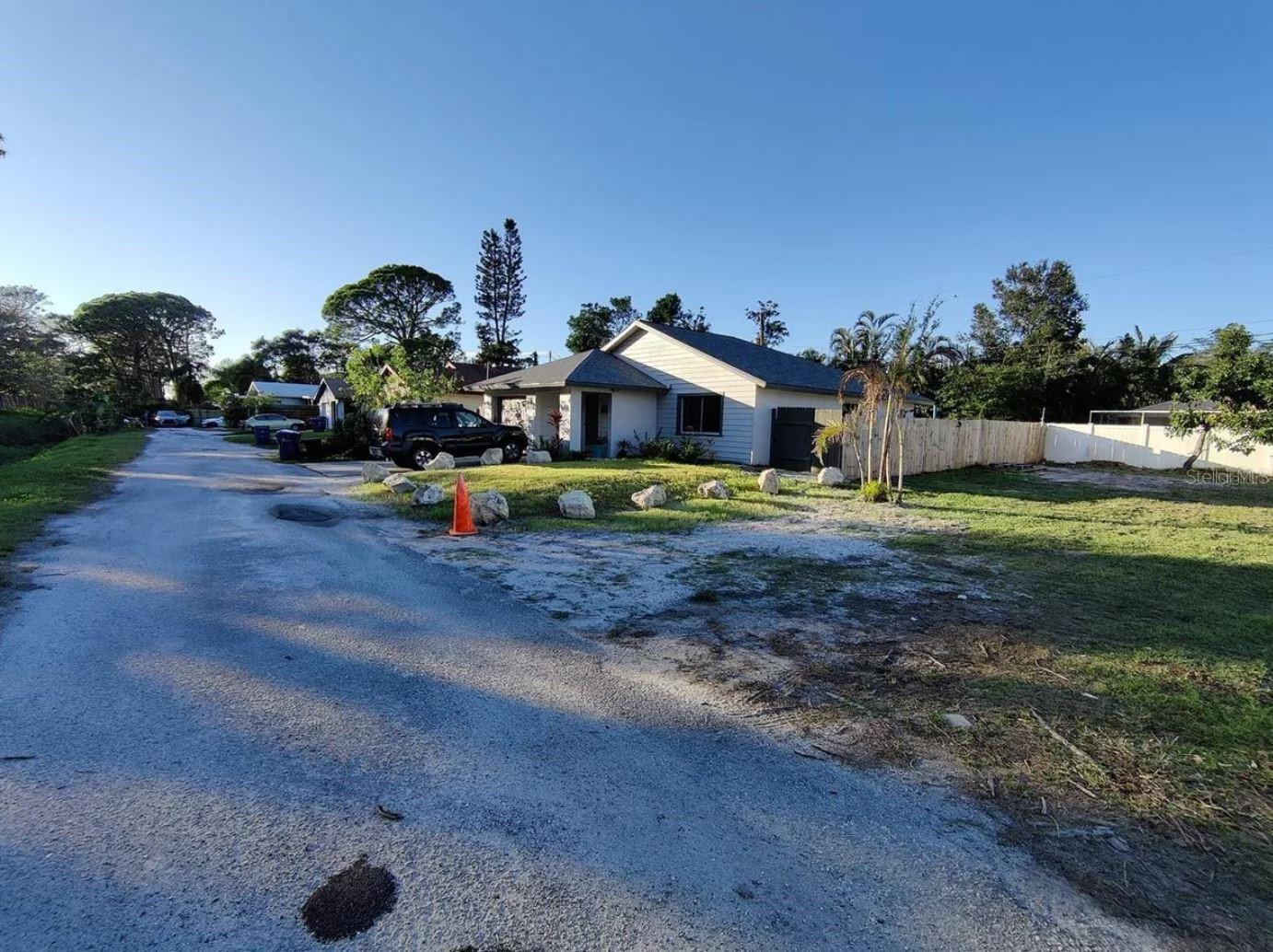 Image 9 of 12 For 0 Benson Street