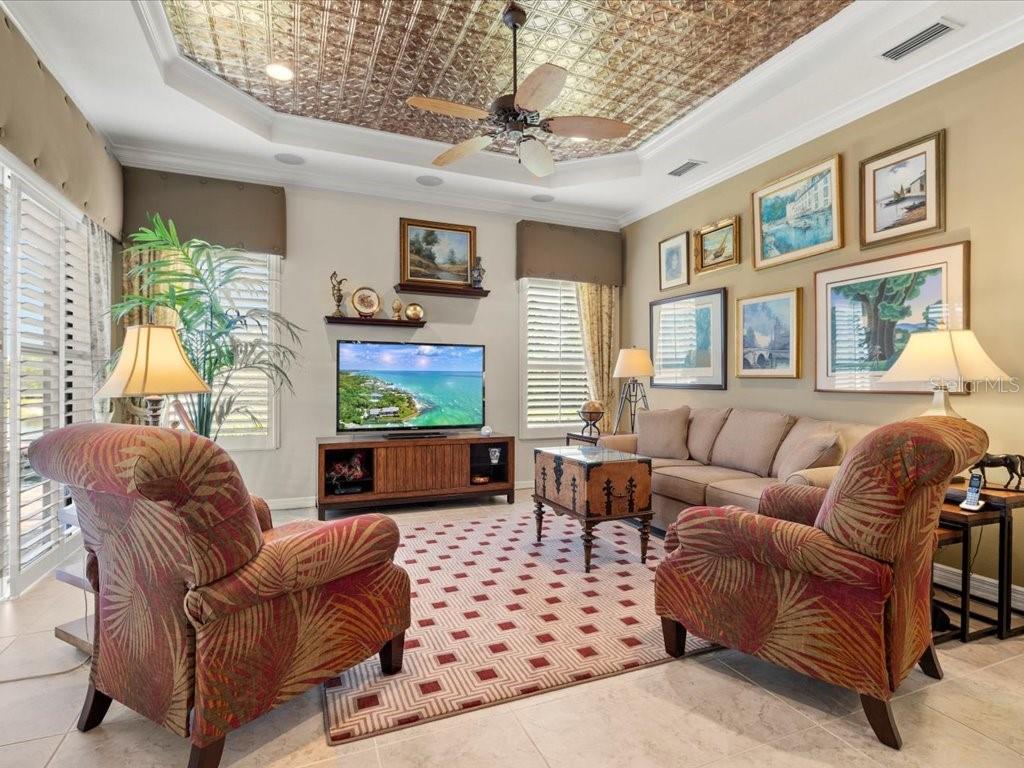 Image 19 of 95 For 13644 Brilliante Drive