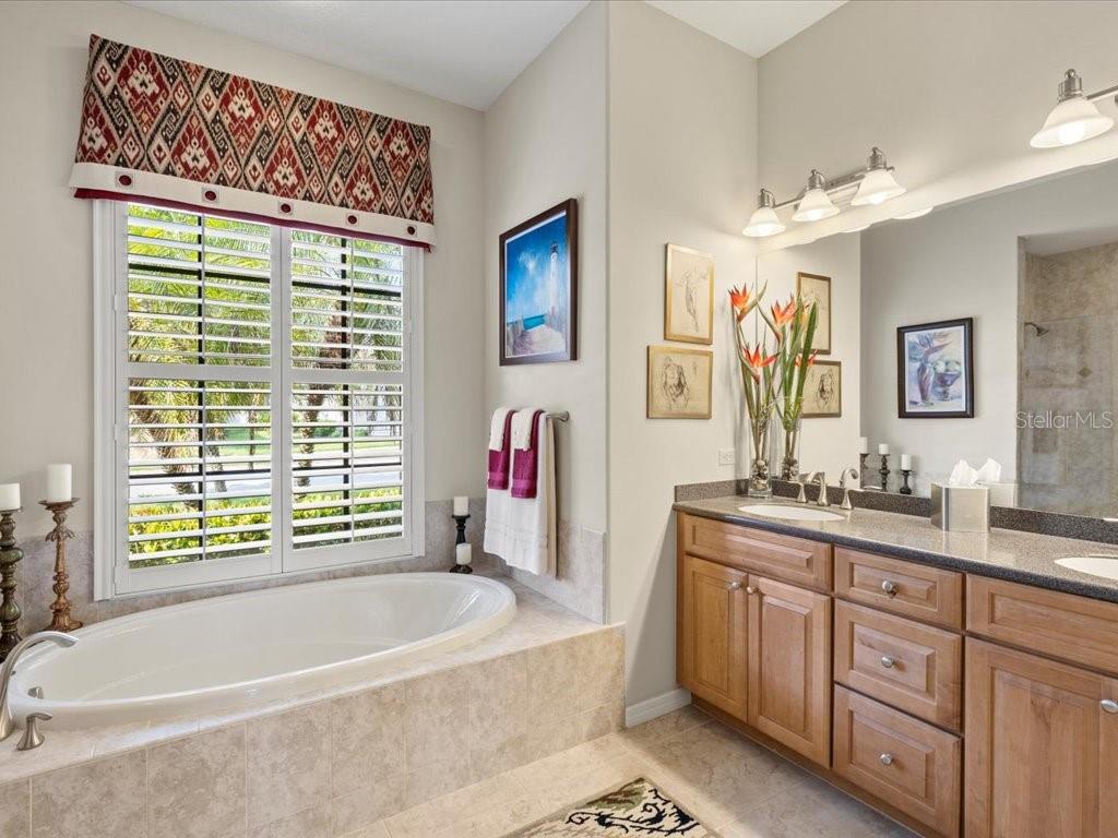 Image 27 of 95 For 13644 Brilliante Drive