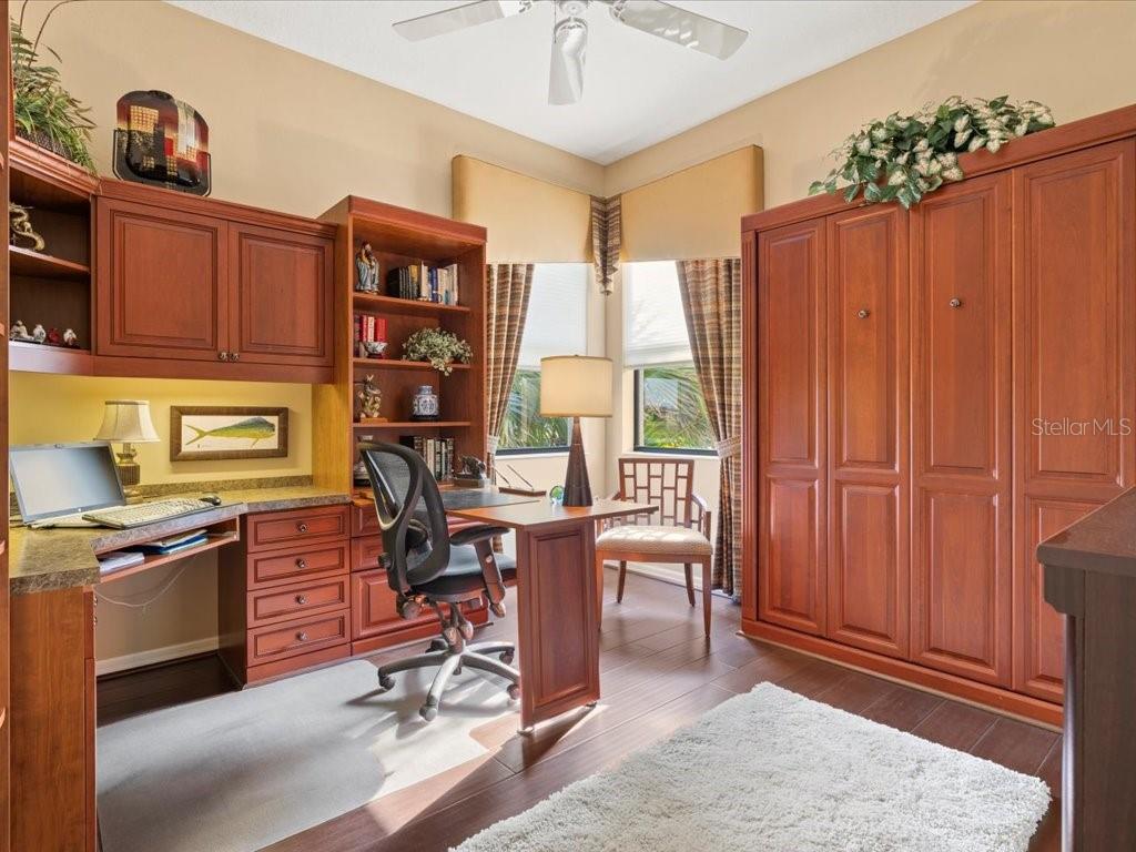 Image 33 of 95 For 13644 Brilliante Drive