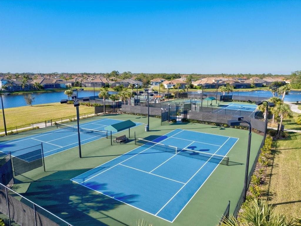 Image 73 of 95 For 13644 Brilliante Drive