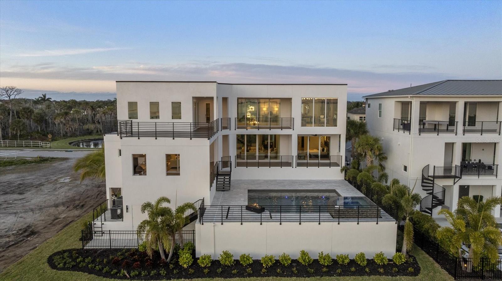 Image 21 of 99 For 5210 Inspiration Terrace