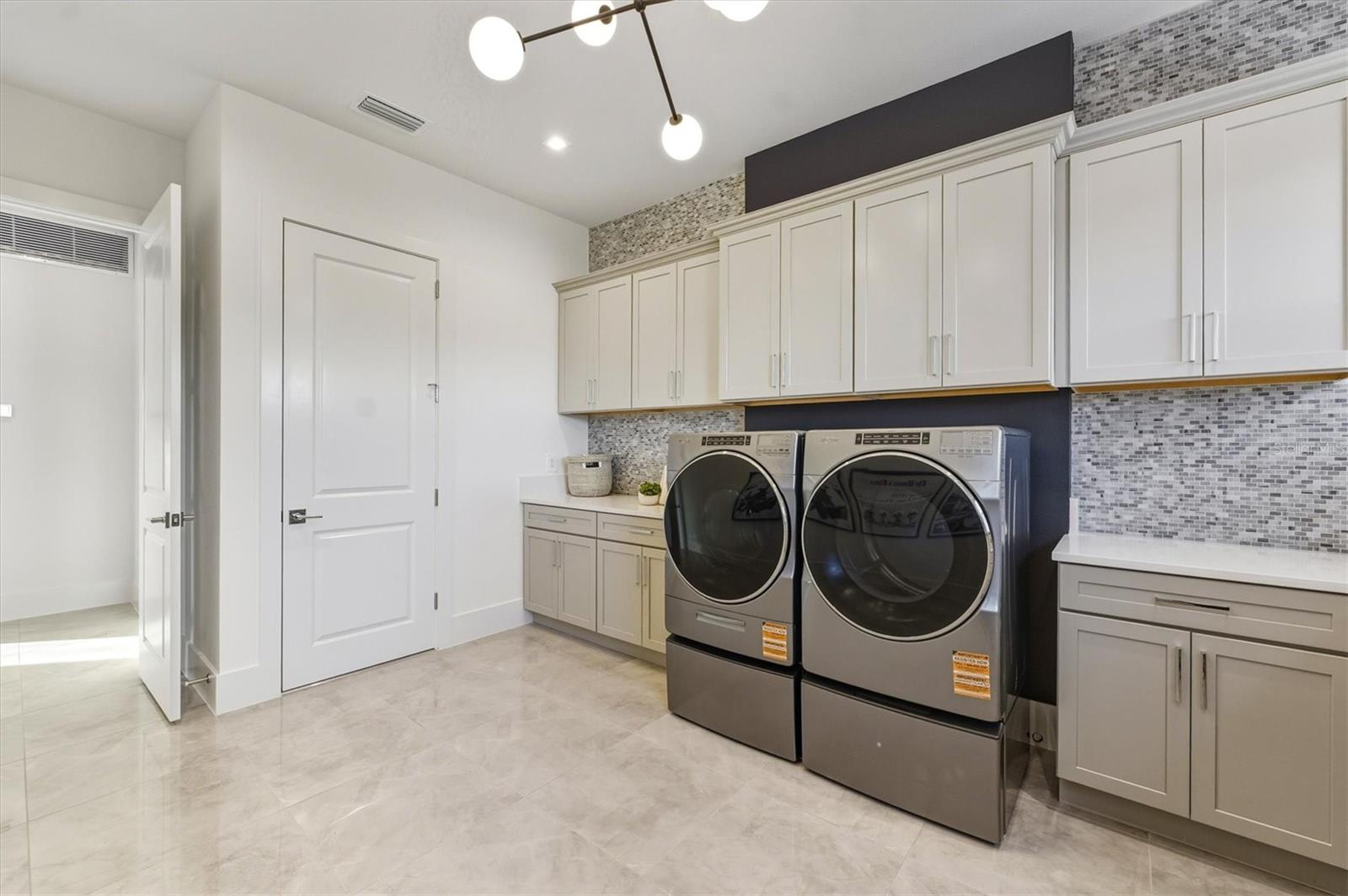 Image 65 of 99 For 5210 Inspiration Terrace