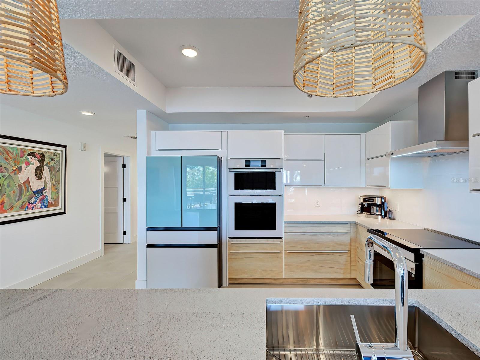 Image 23 of 65 For 516 Tamiami Trail S 201