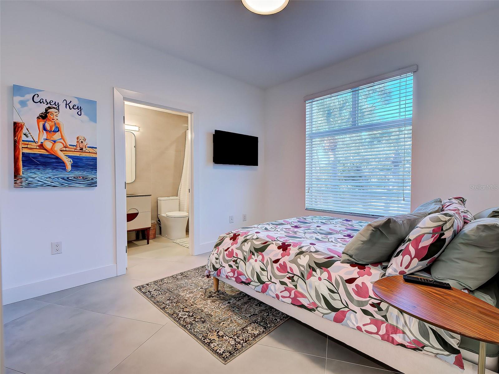 Image 39 of 65 For 516 Tamiami Trail S 201