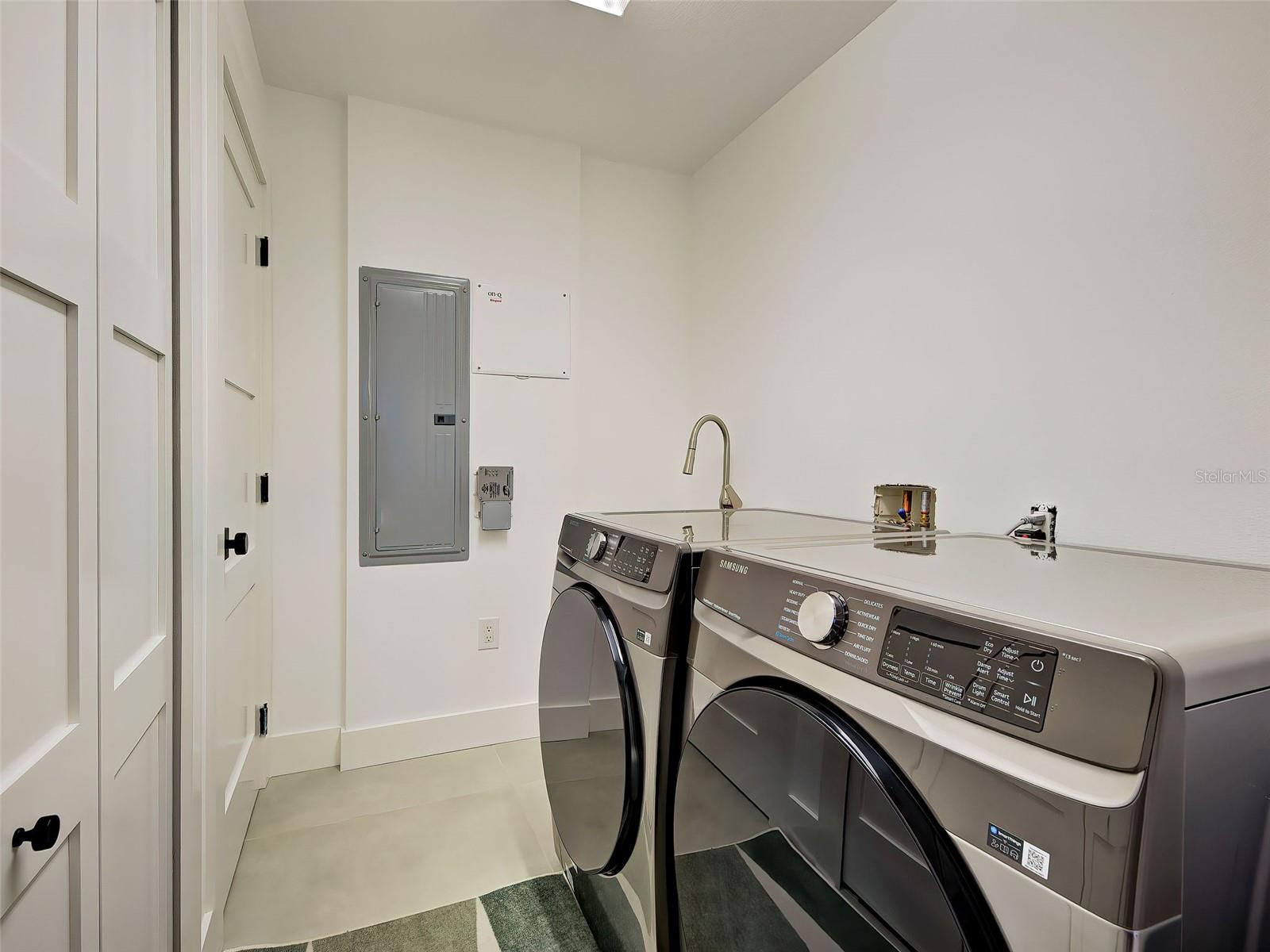 Image 45 of 65 For 516 Tamiami Trail S 201