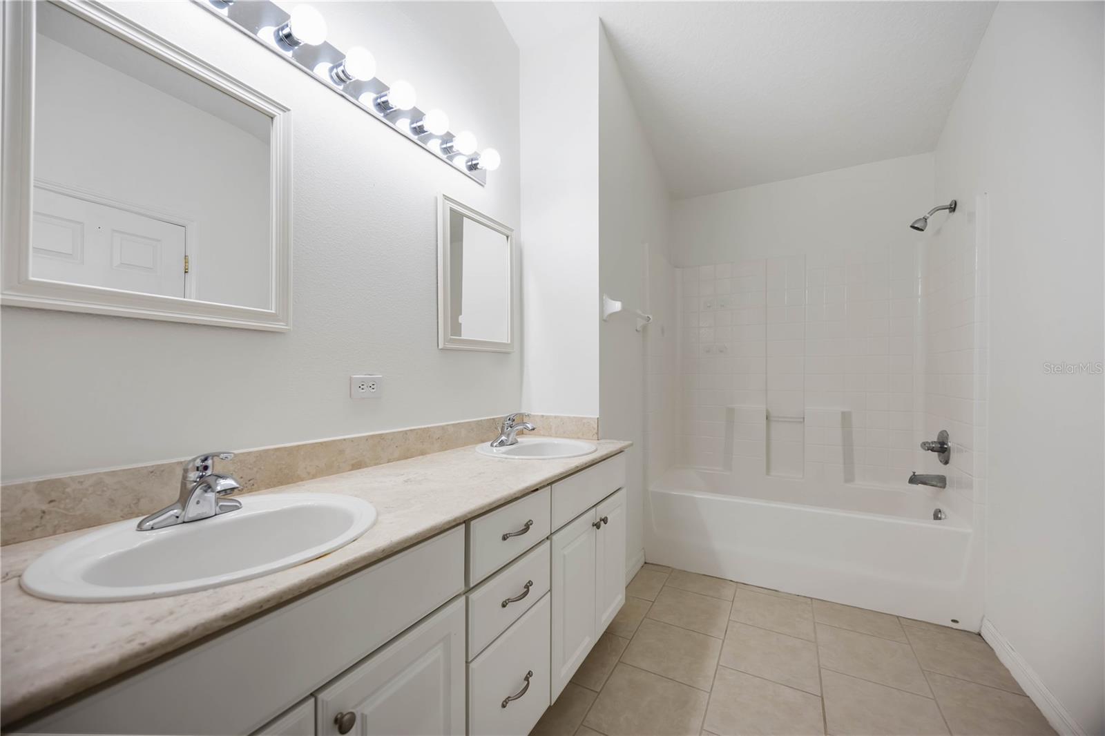 Image 21 of 39 For 14980 Skip Jack Loop