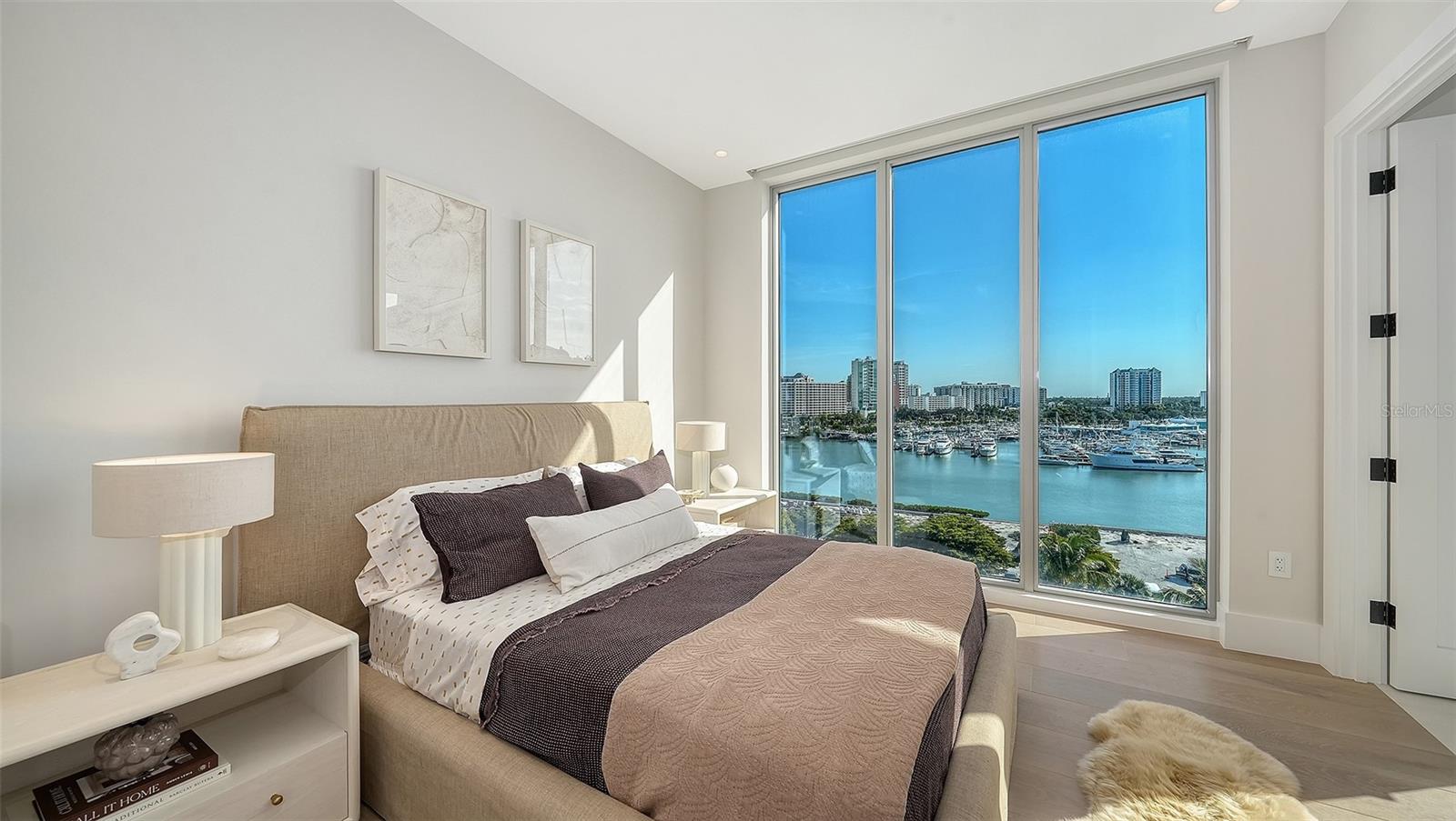 Image 16 of 39 For 253 Golden Gate Point 701