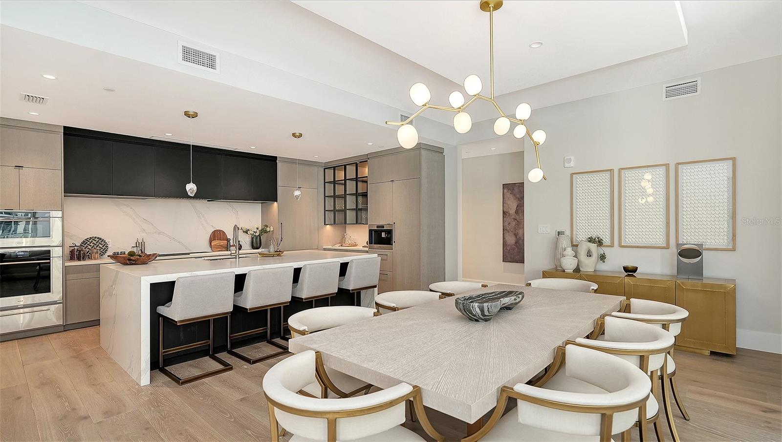 Image 7 of 39 For 253 Golden Gate Point 701