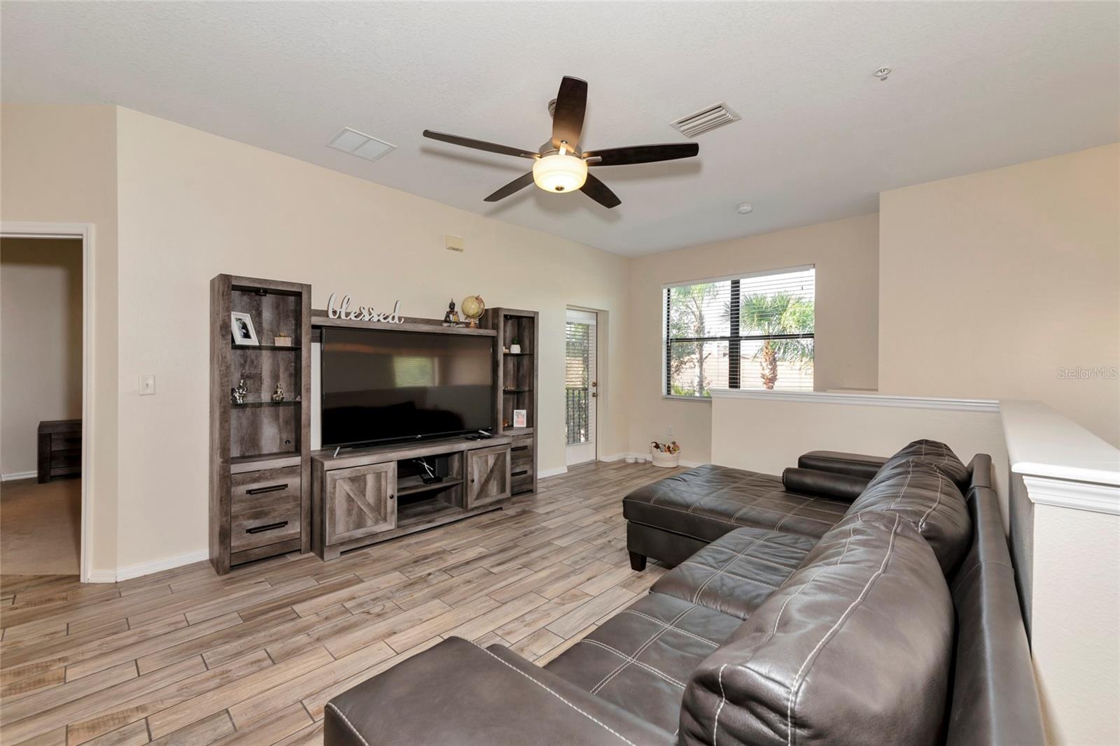 Image 7 of 28 For 4134 Via Piedra Circle 2-204