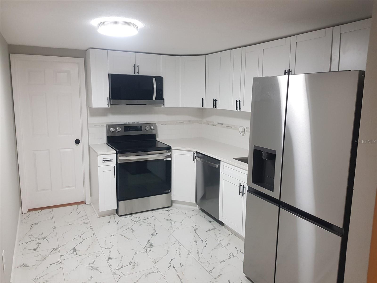 Image 5 of 42 For 311 58th Avenue E 311