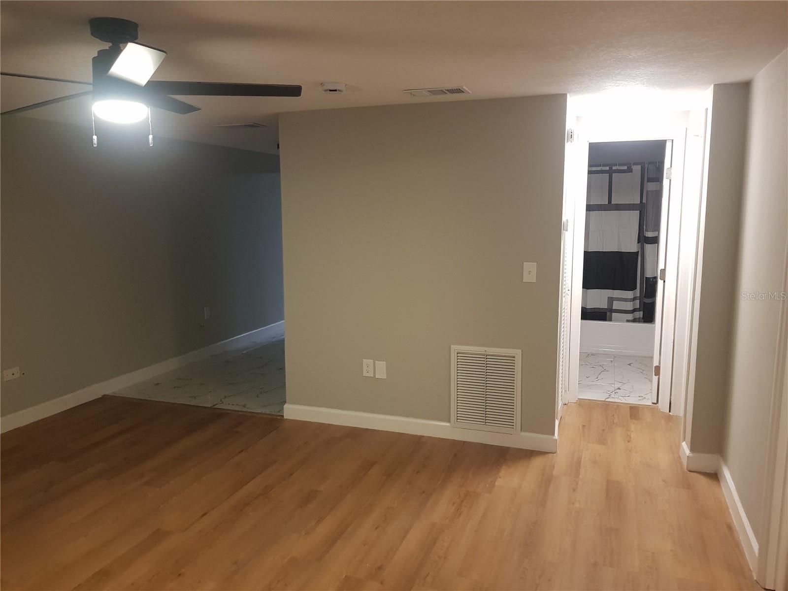 Image 9 of 42 For 311 58th Avenue E 311