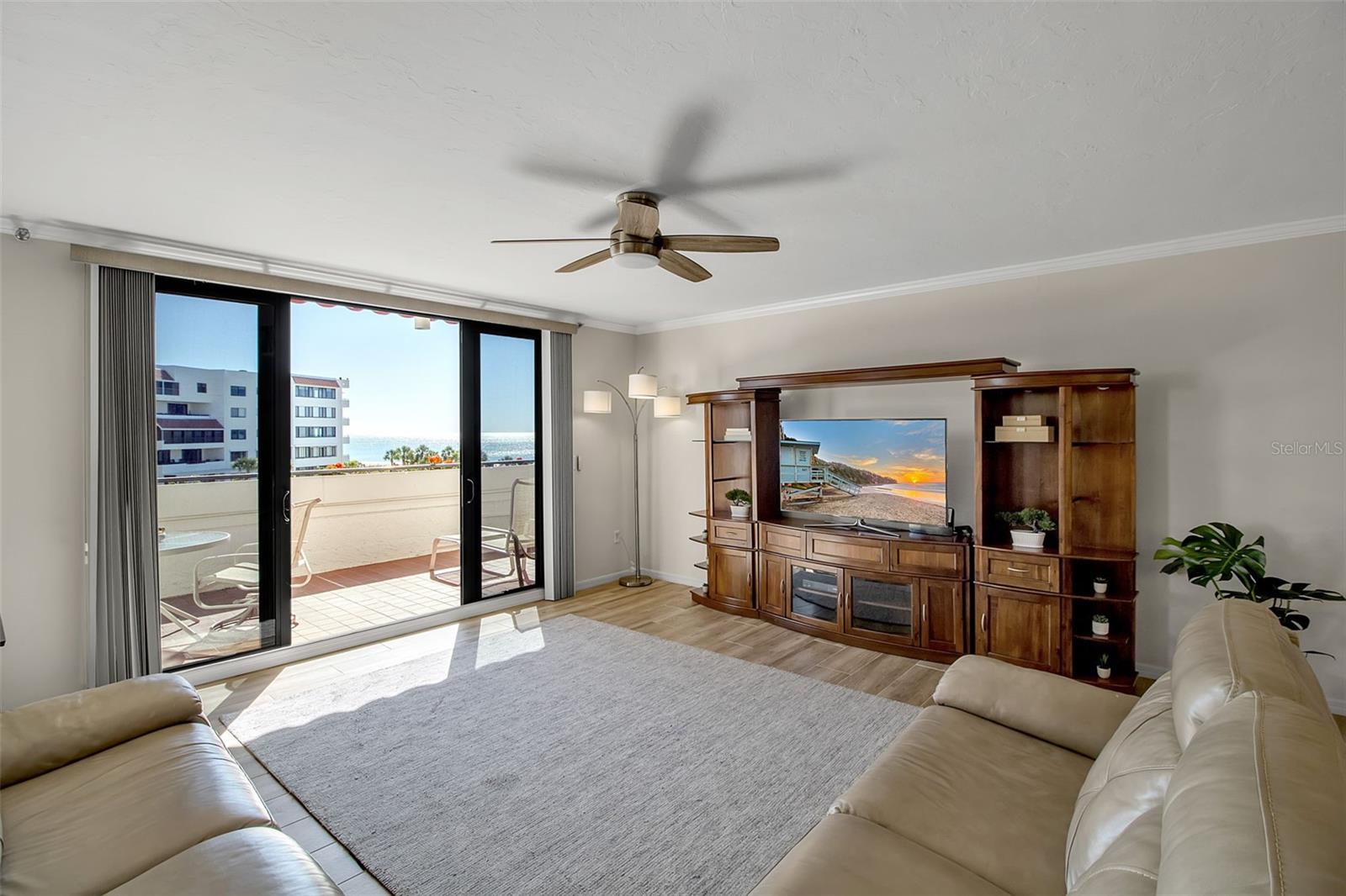 Image 12 of 45 For 1485 Gulf Of Mexico Drive 303