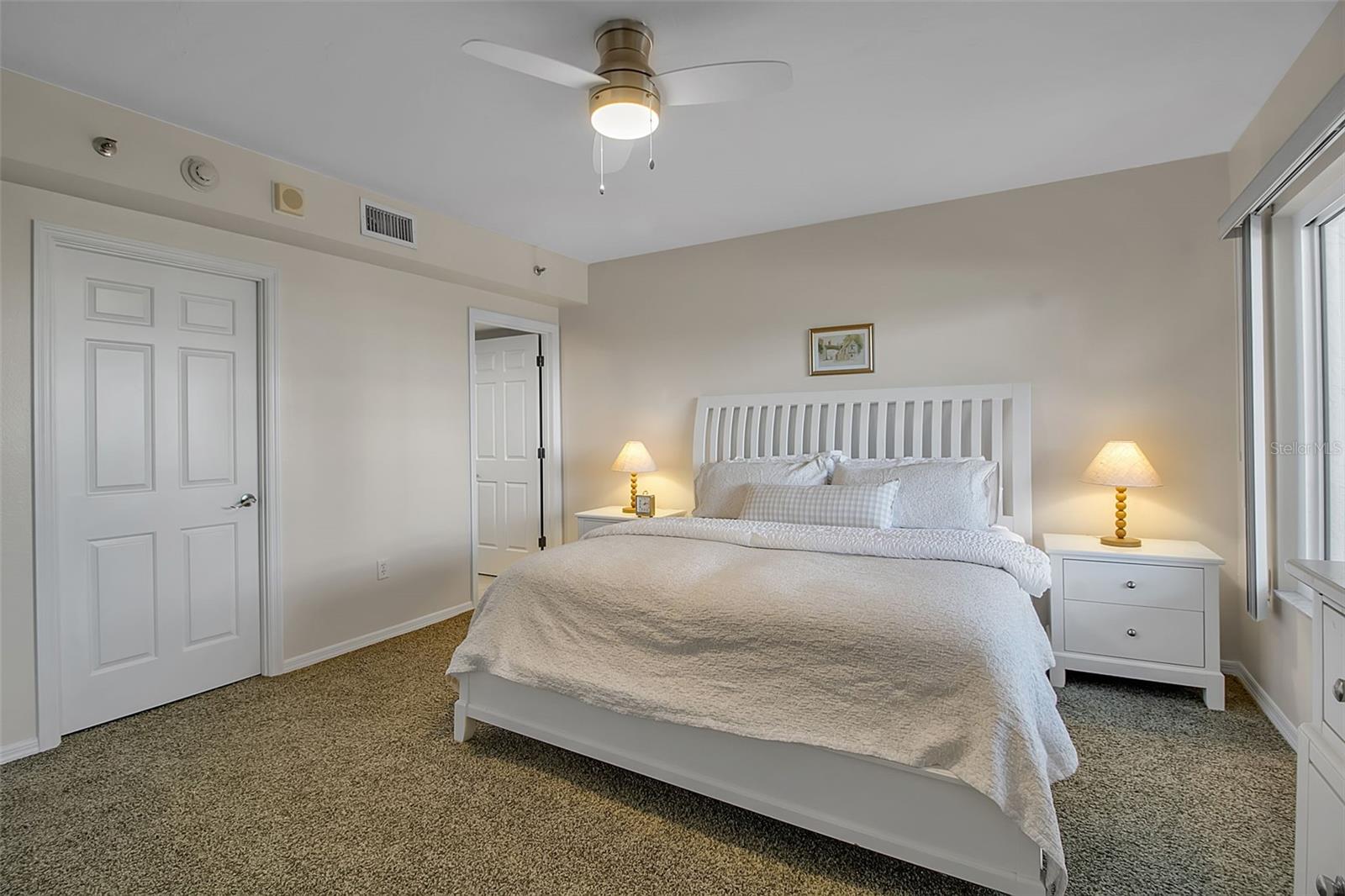 Image 17 of 45 For 1485 Gulf Of Mexico Drive 303