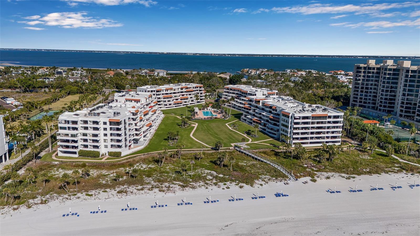 Image 31 of 45 For 1485 Gulf Of Mexico Drive 303