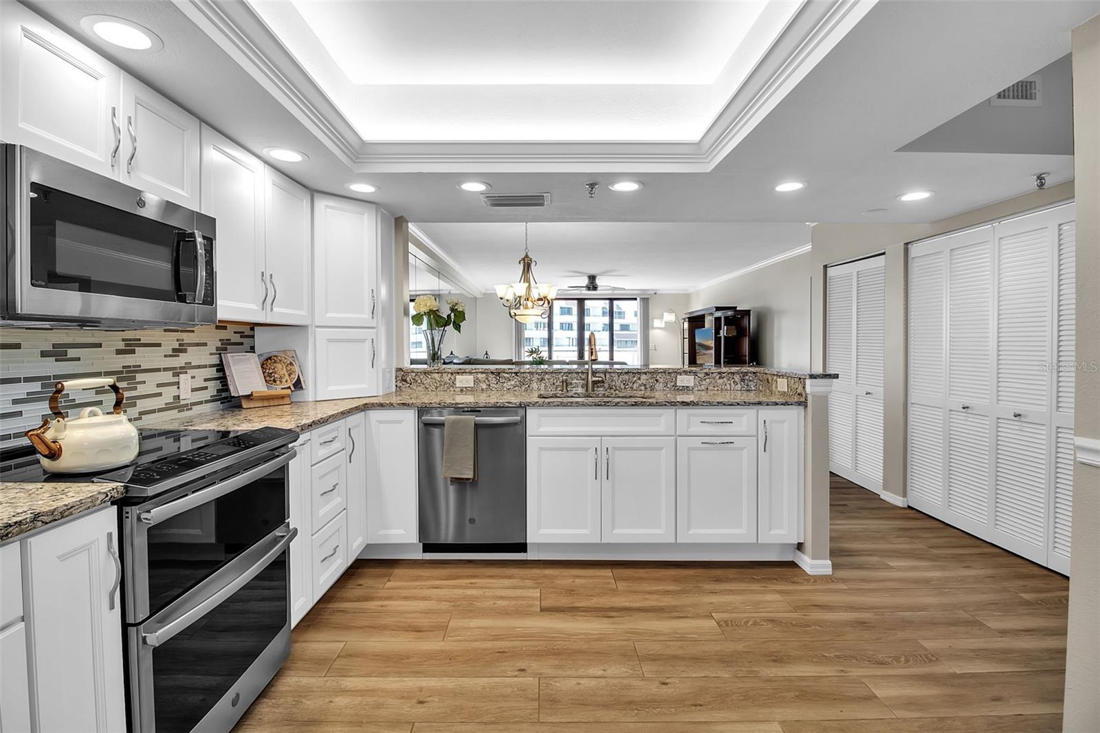 Image 6 of 45 For 1485 Gulf Of Mexico Drive 303